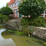 Moderne-ferienwohnung-in-ruhiger-lage 아파트