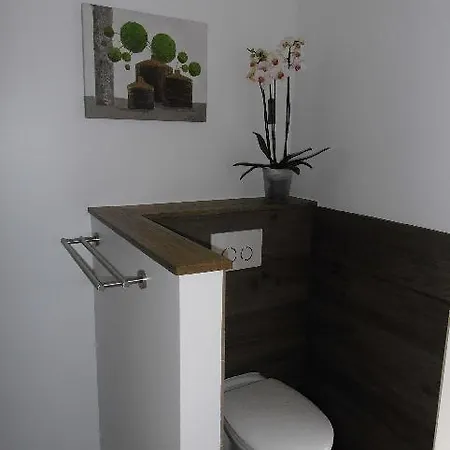 Апартаменты Moderne-ferienwohnung-in-ruhiger-lage